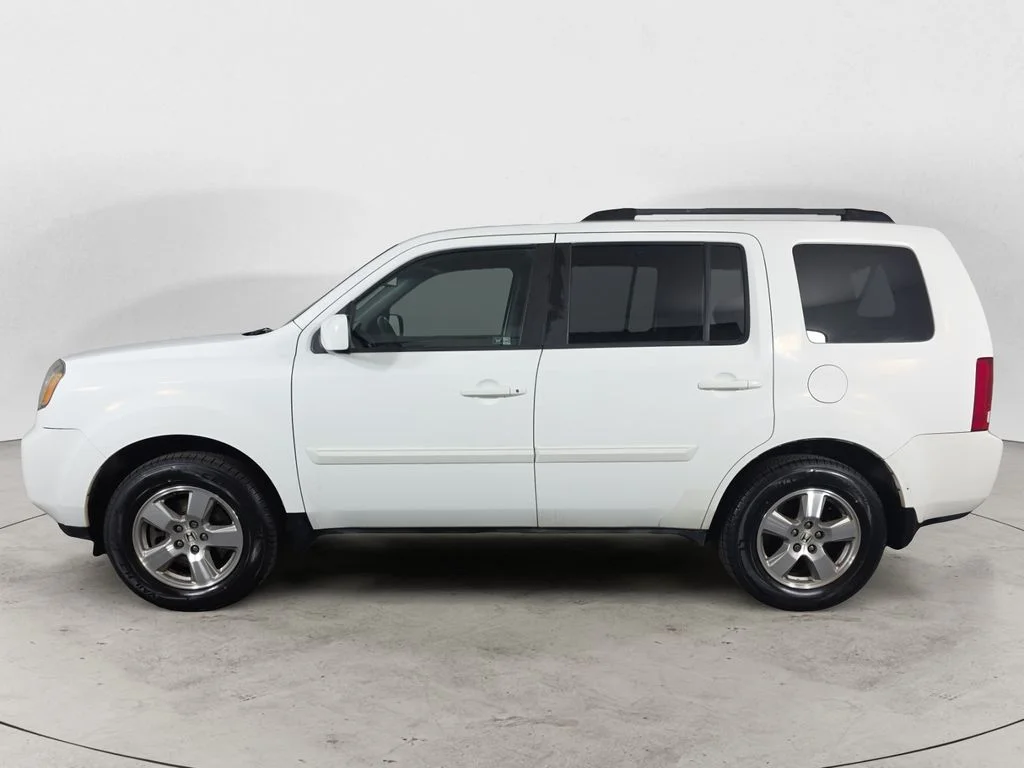 Used 2011  Honda EX-L image 2