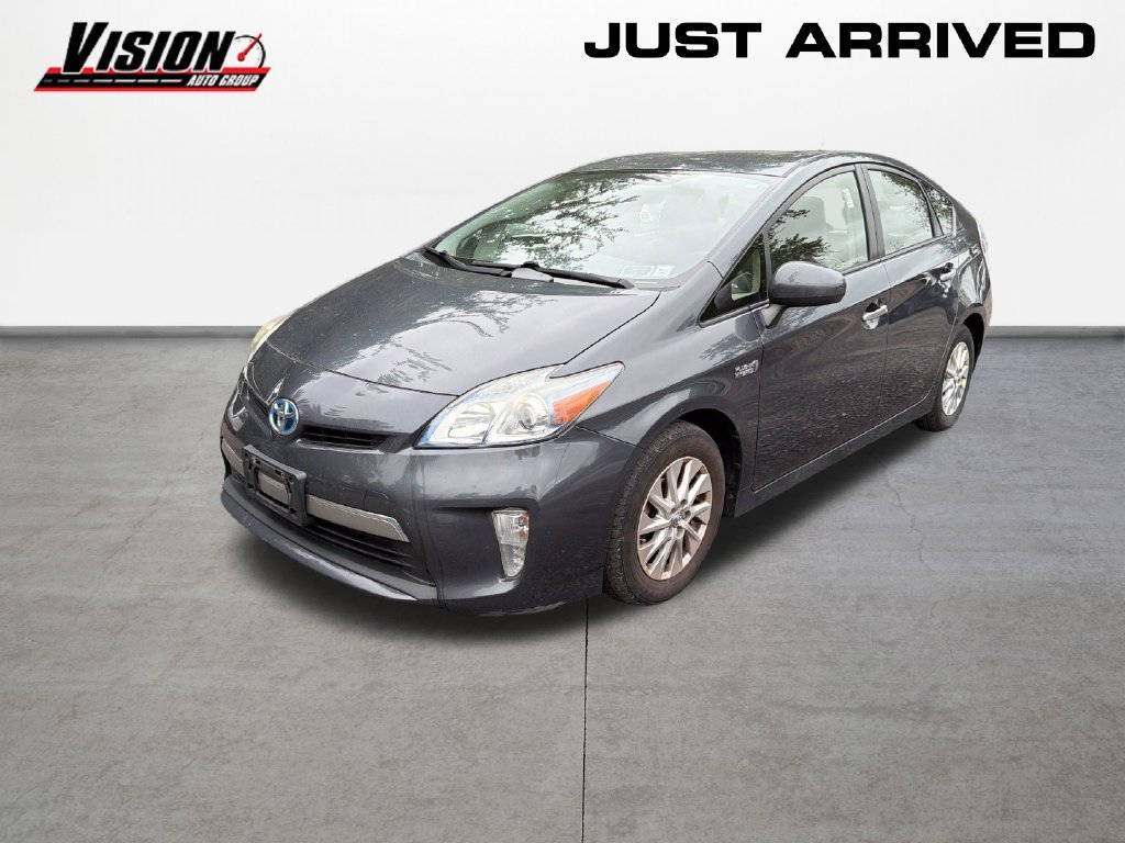 Used 2015 Gray Toyota Base image 1