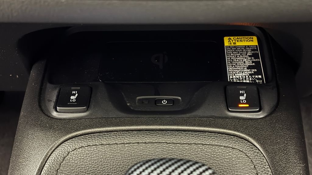 Used 2020 Silver Toyota XLE image 26