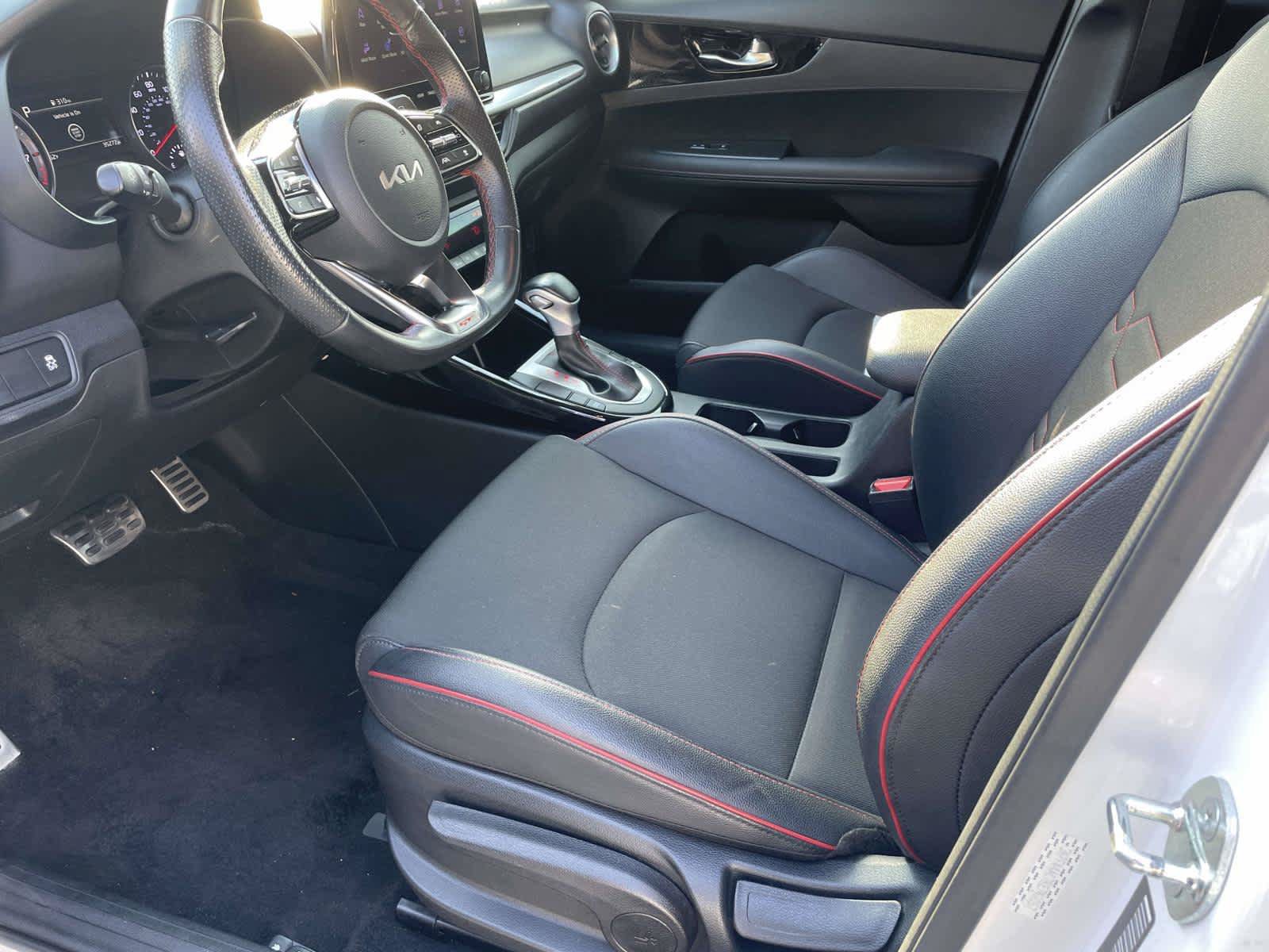 Used 2024 Snow White Pearl Kia GT image 20
