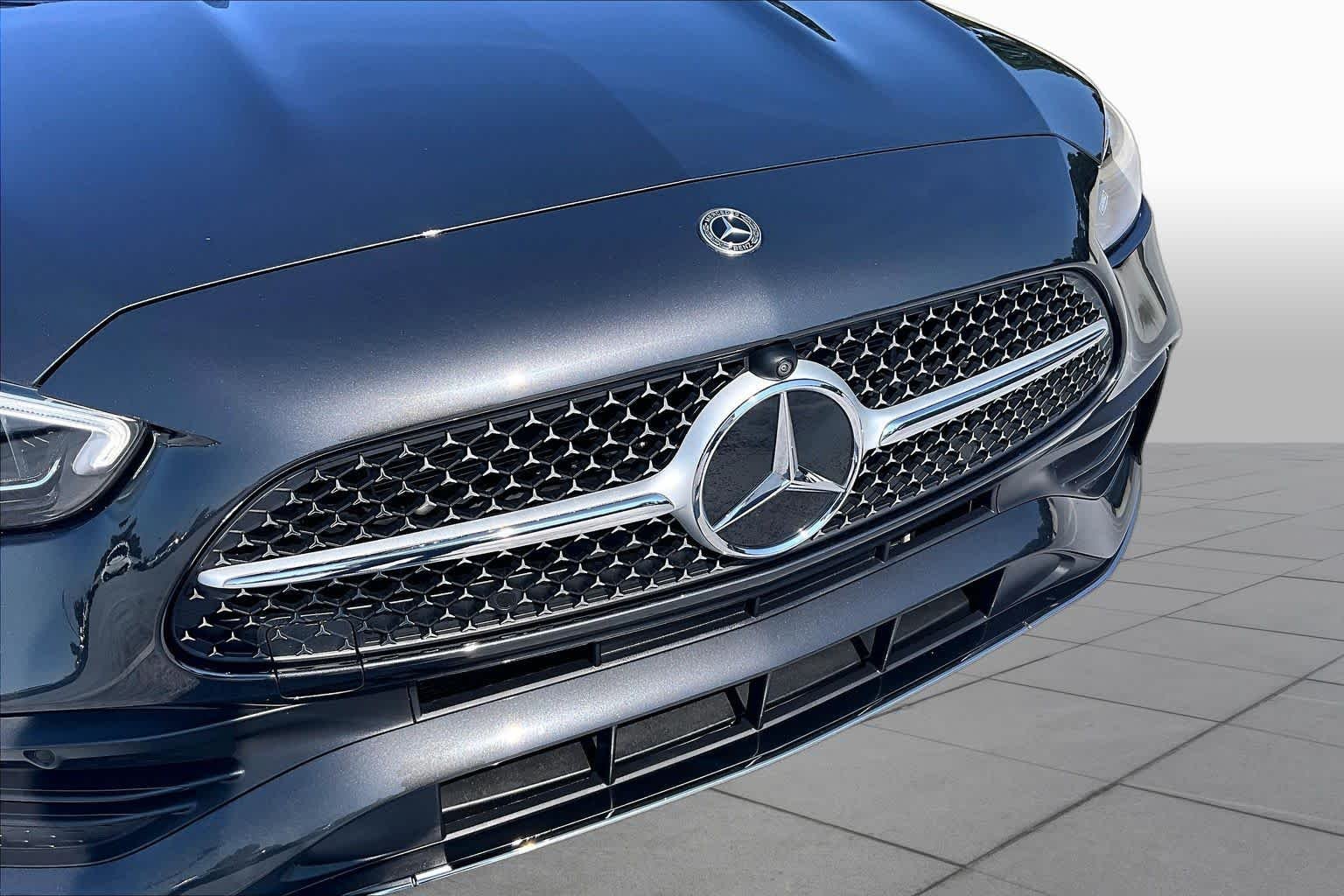 Used 2026 Graphite Grey Metallic Mercedes-Benz C 300 image 29
