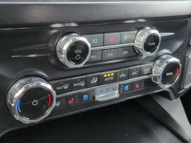 New 2026 Agate Black Metallic Ford F-350® Lariat® image 20