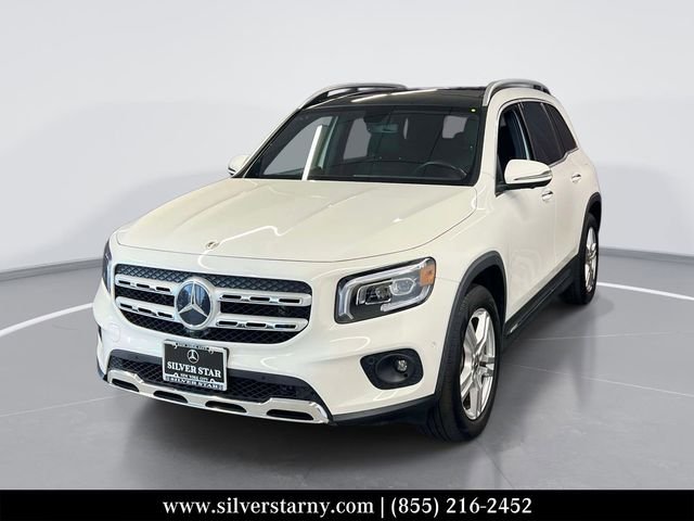 2022 Mercedes-Benz GLB GLB 250 4MATIC's photo