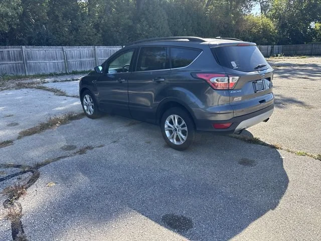 Used 2017 Shadow Black Ford SE image 11