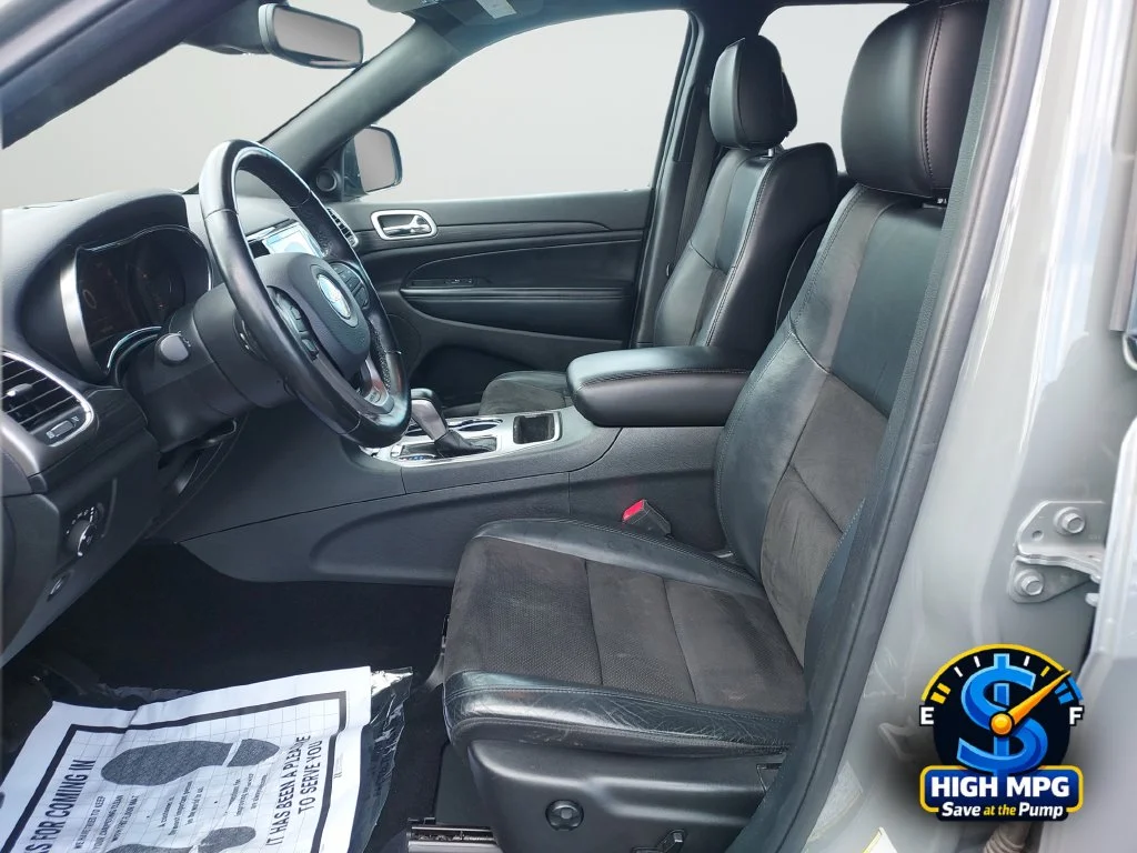 Used 2020 Gray Jeep Altitude image 31