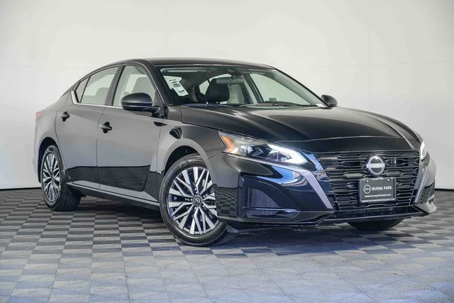 2026 Nissan Altima SV