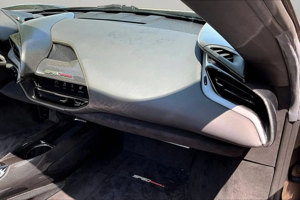 Used 2022 Extra Sample Ferrari  image 21
