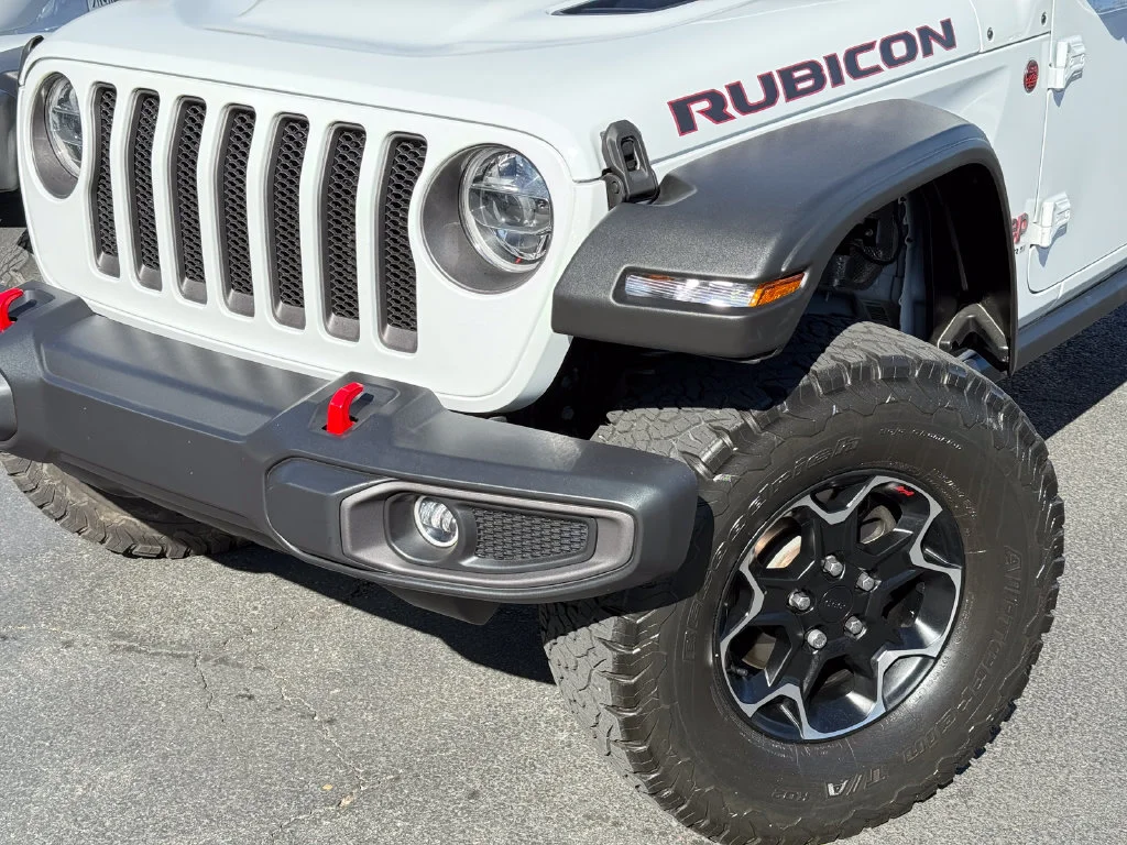 Used 2023  Jeep Rubicon image 3