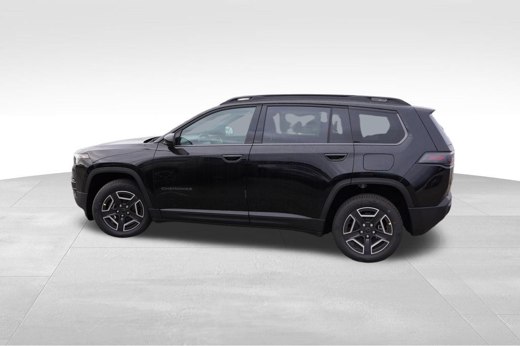 New 2026 Diamond Black Crystal Pearl-Coat Exterior Paint Jeep Laredo image 6