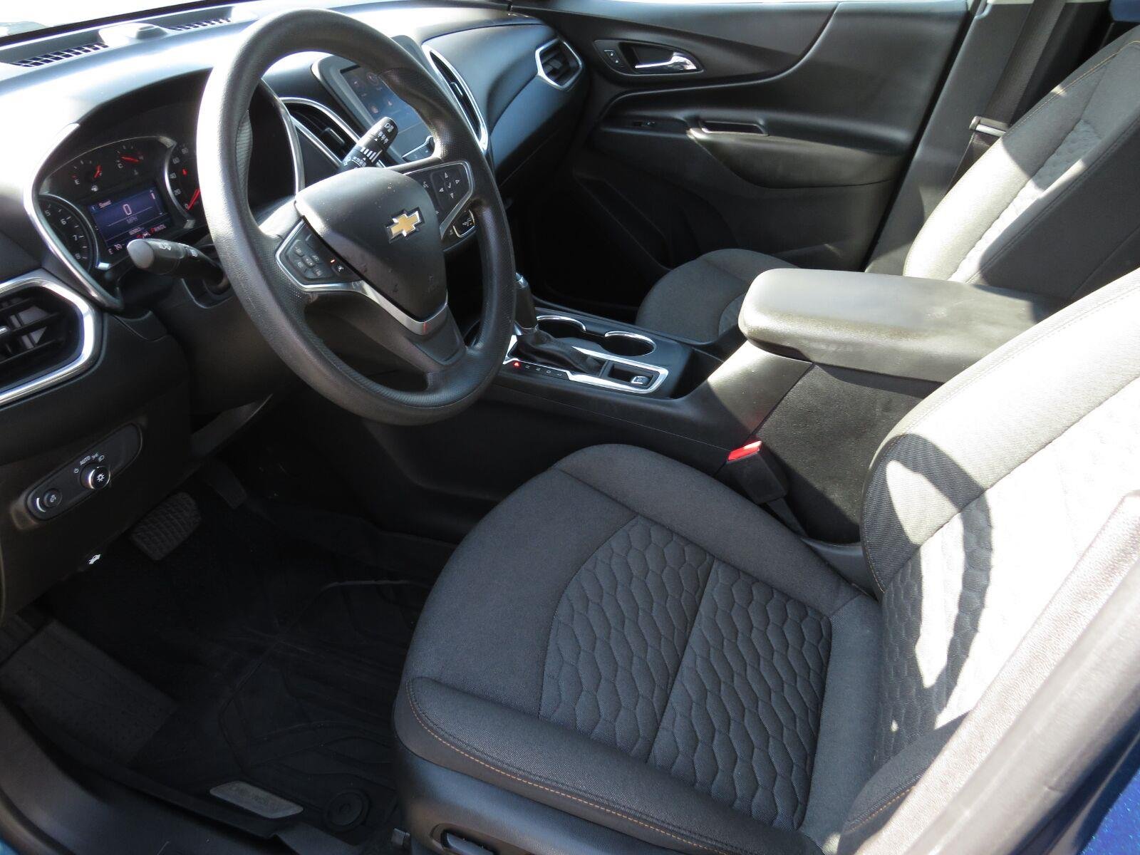 Used 2020 Pacific Blue Metallic Chevrolet LT image 14