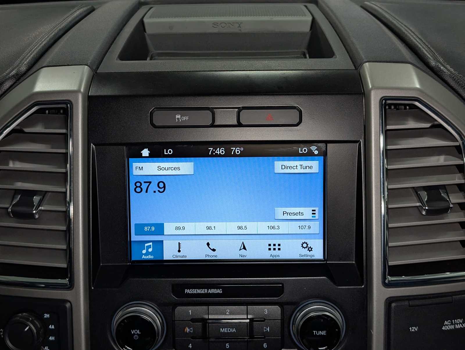 Used 2016 Caribou Metallic Ford Lariat image 19