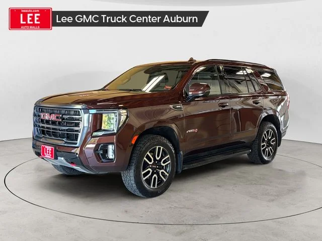 Used 2023  GMC AT4 image 1