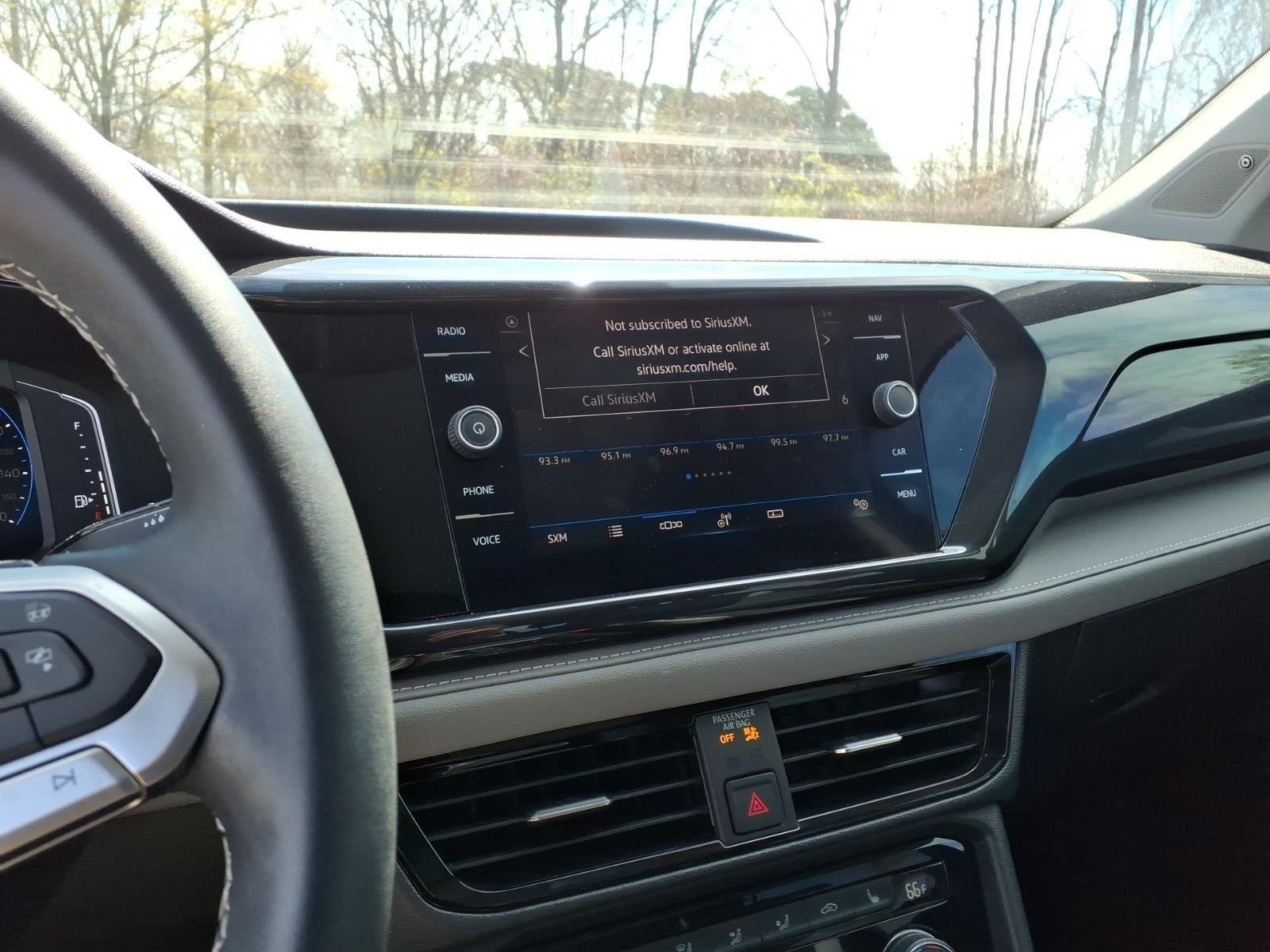 2022 Volkswagen Taos SEL - Photo 26