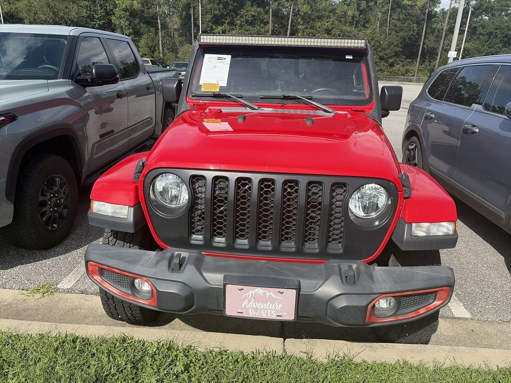 Used 2022 Red Jeep Texas Trail image 3
