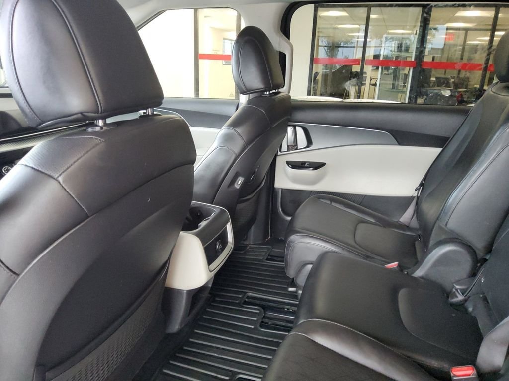 Used 2023 Blue Kia LX Seat Package image 19
