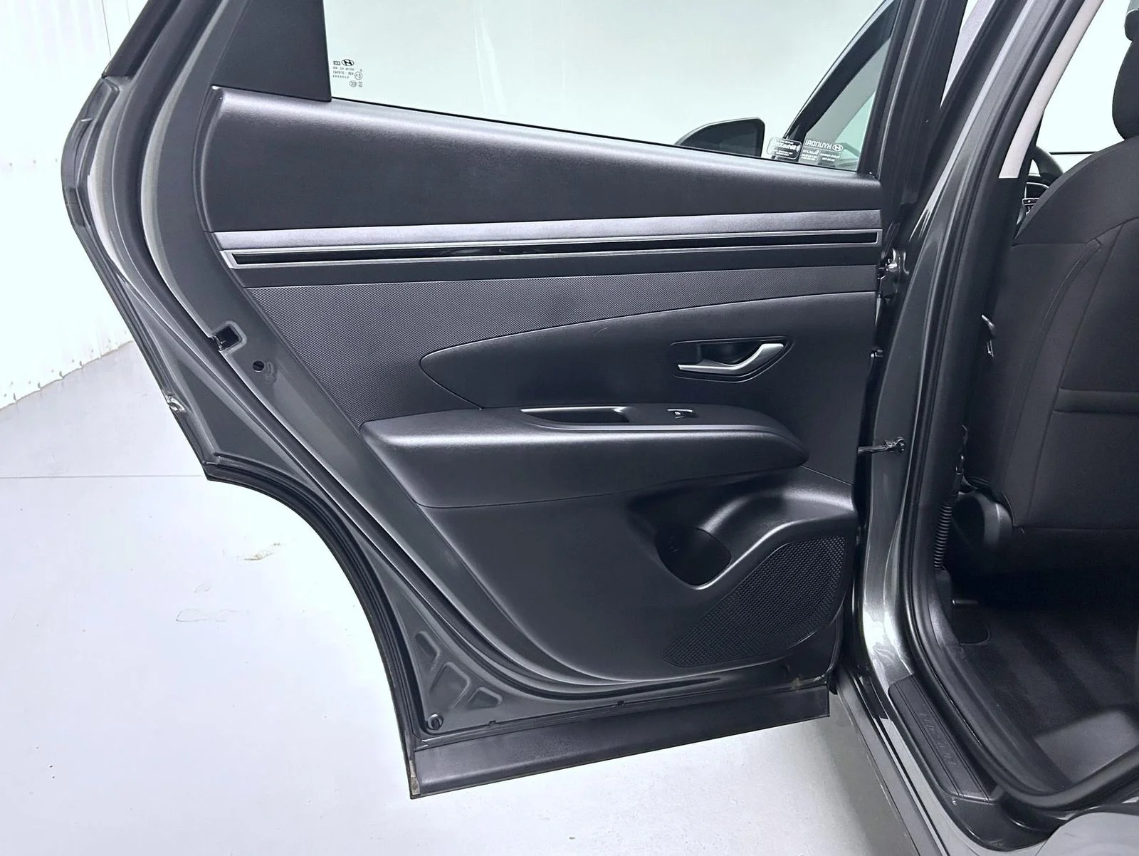 Used 2022 Gray Hyundai SEL image 20