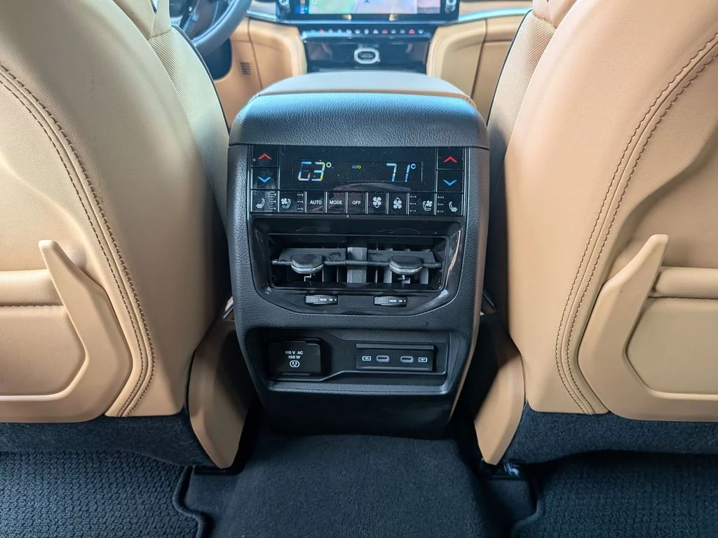 Used 2026 White Jeep Summit image 30