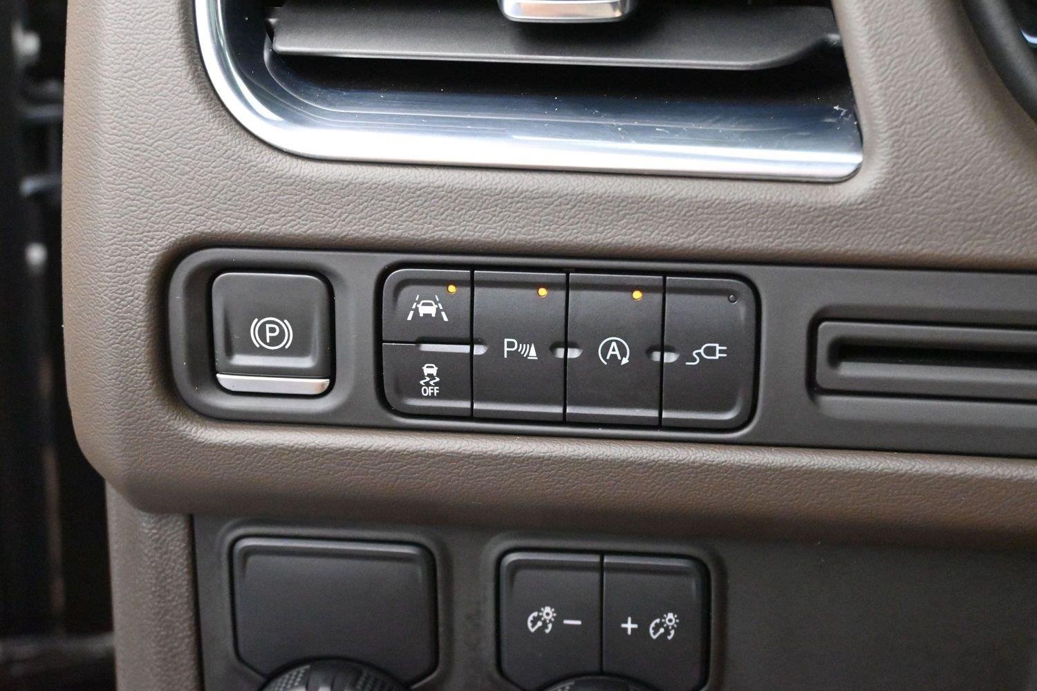 Used 2021 Satin Steel Metallic Chevrolet LT image 29