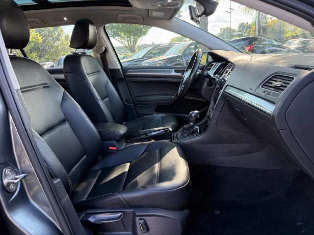 Used 2018 Gray Volkswagen TSI SE image 29