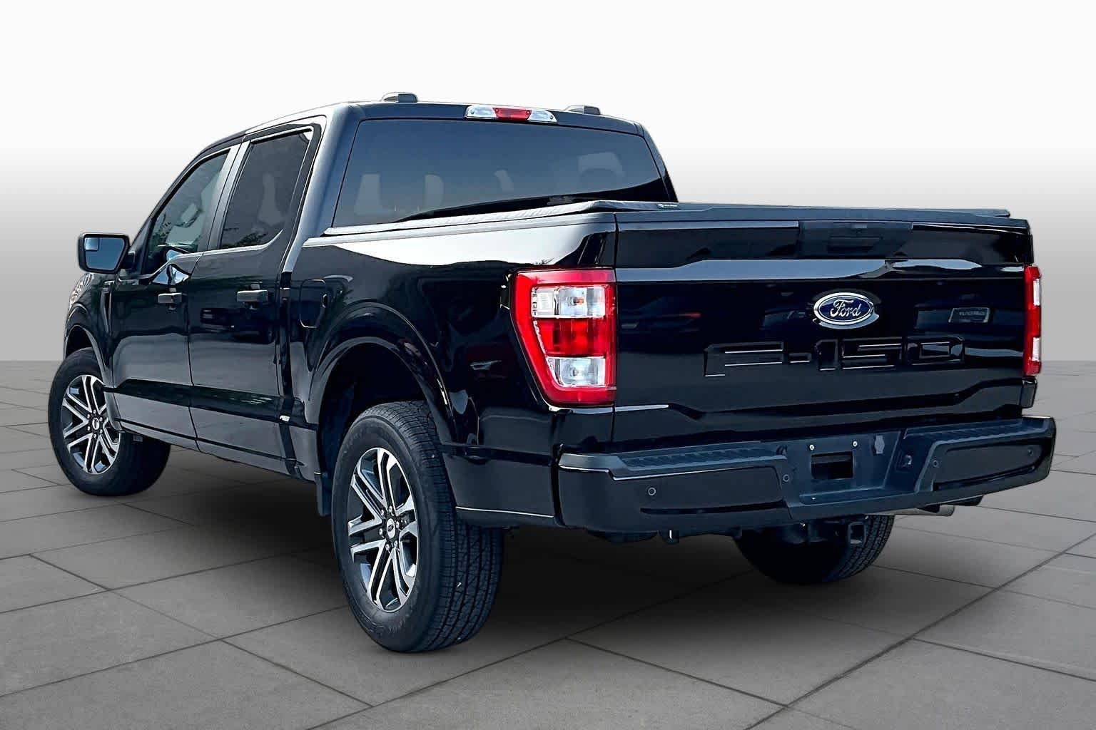 Used 2023 Agate Black Metallic Ford XL image 12