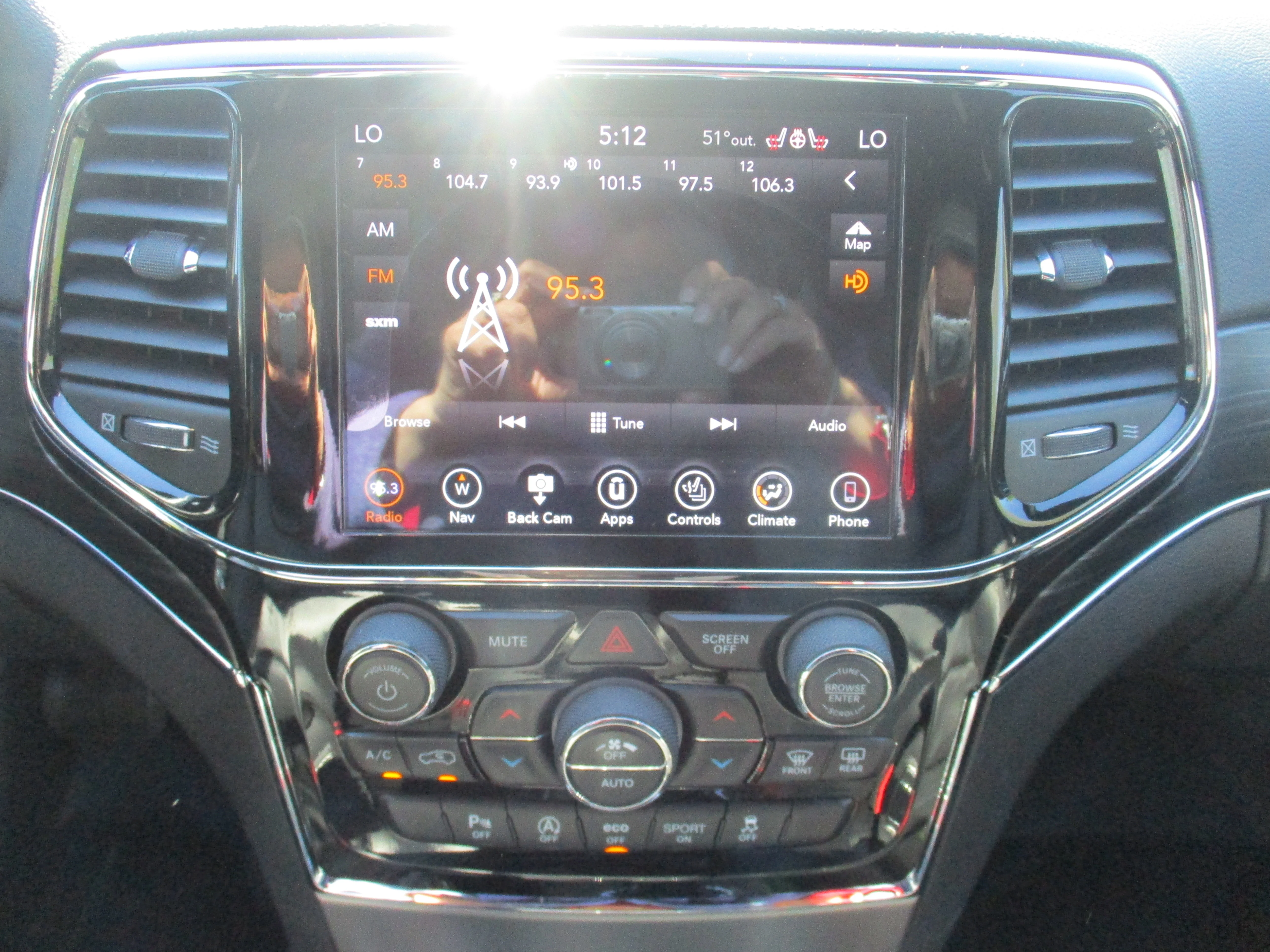Used 2019 Billet Silver Metallic Clearcoat Jeep Limited image 17