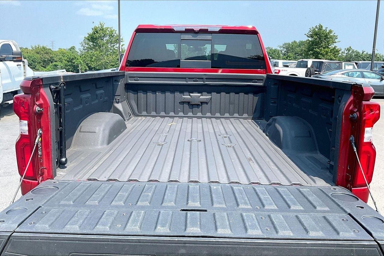 2023 Chevrolet Silverado 2500HD LTZ - Photo 9