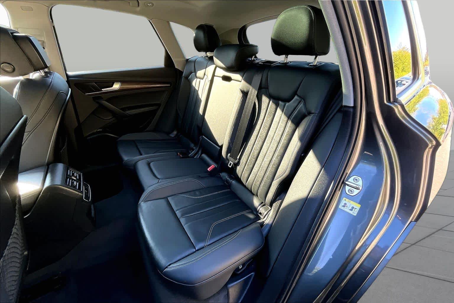 Used 2024 Daytona Gray Pearl Effect Audi S line Premium Plus image 21