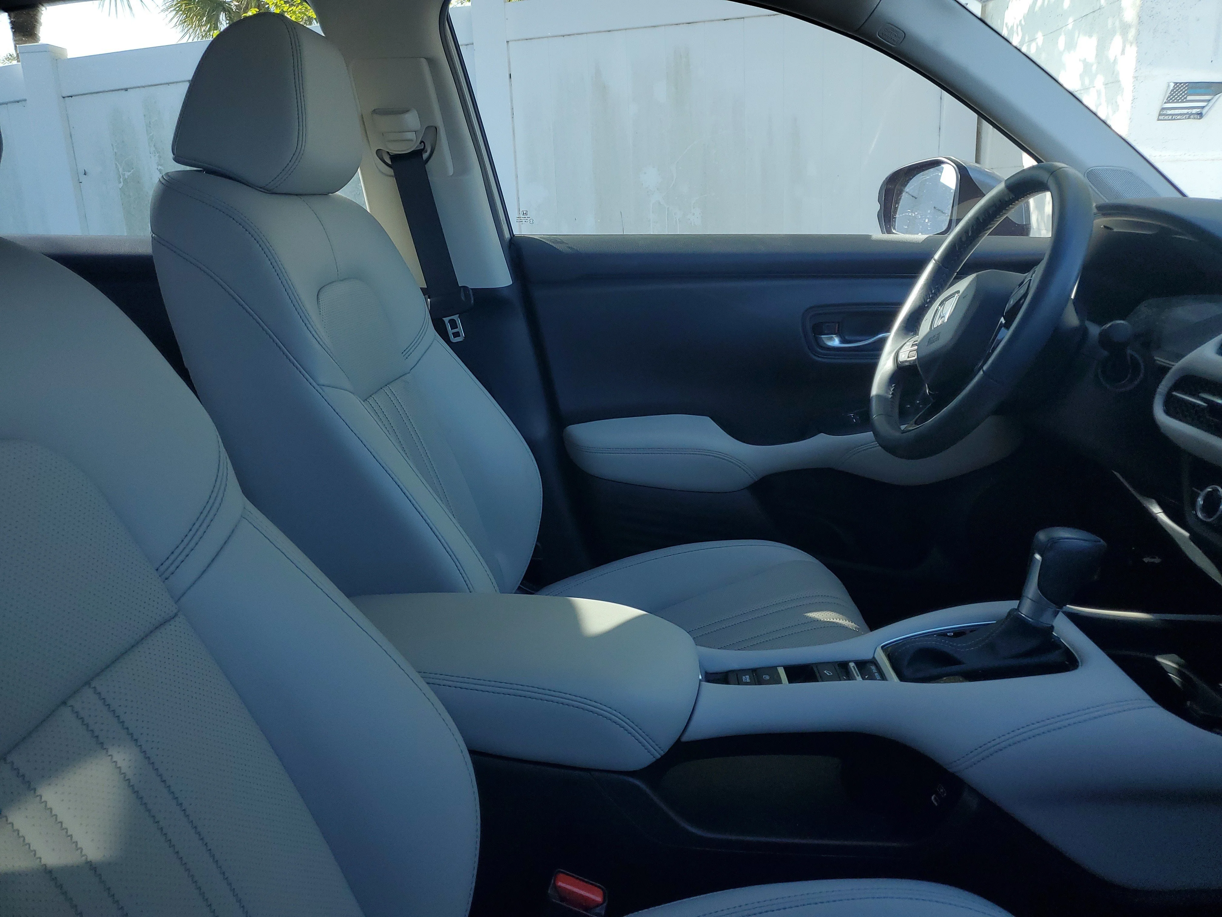 Used 2024 Silver Honda EX-L image 9