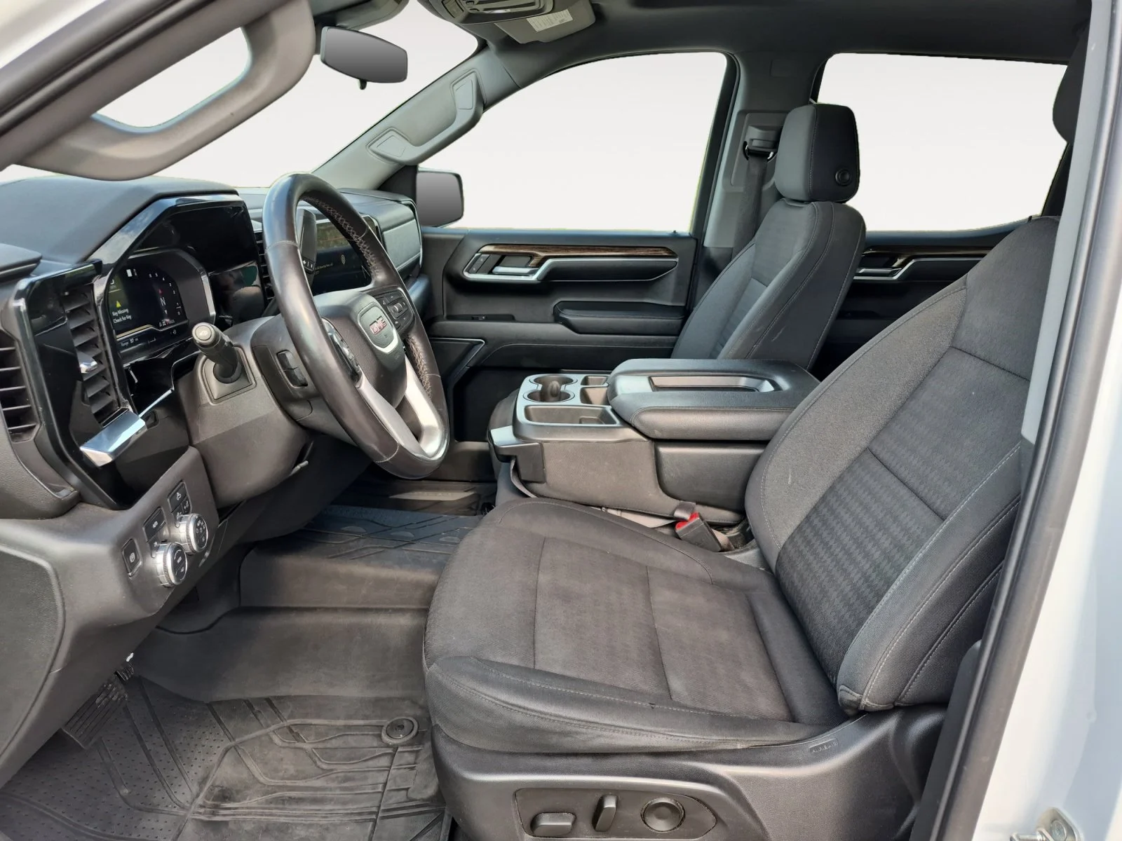 Used 2022 Summit White GMC Elevation image 22