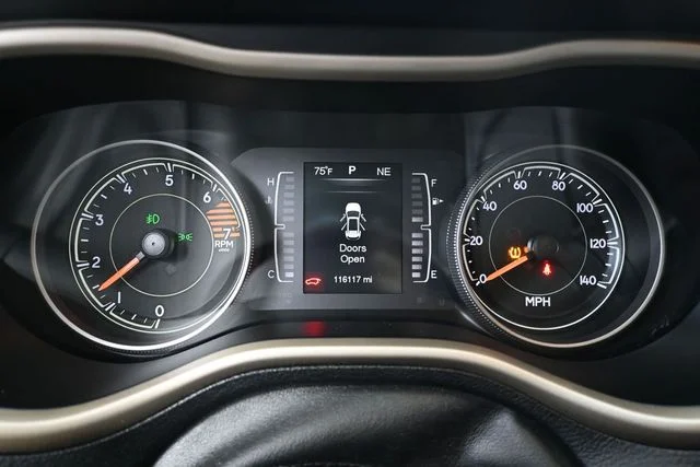 Used 2016 Gray Jeep Latitude image 28