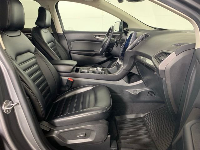 Used 2024 Gray Ford SEL image 22
