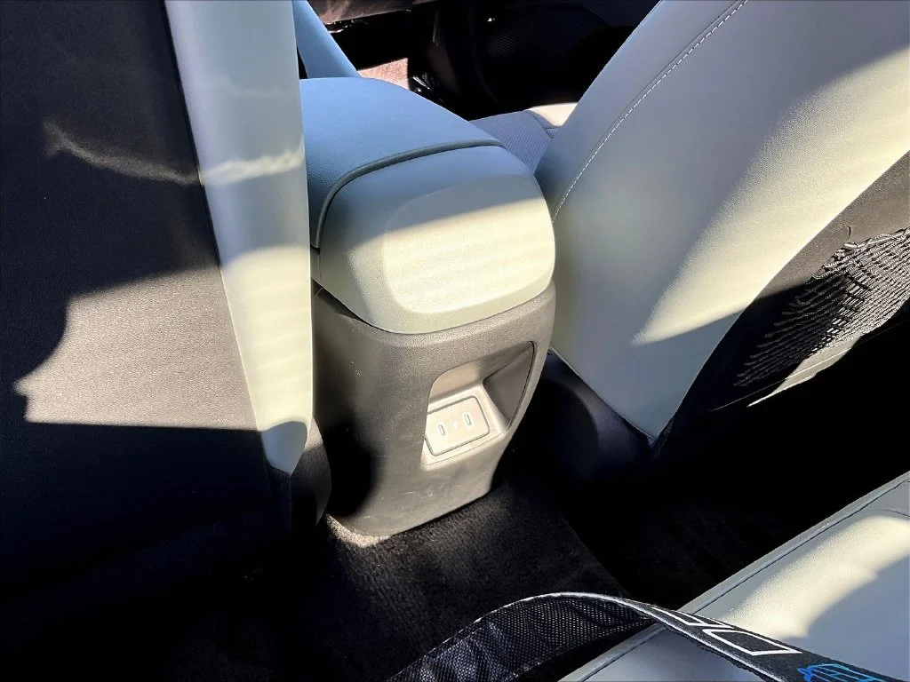 Used 2026 White Hyundai Limited image 11