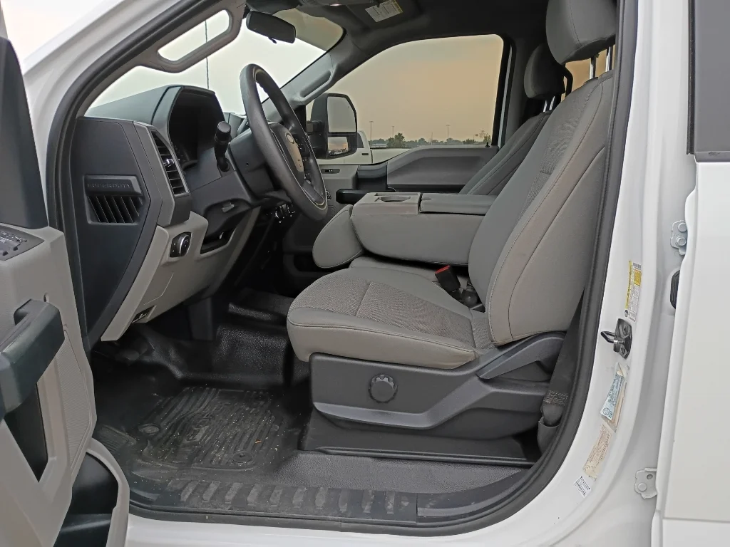 Used 2022 Oxford White Ford XL image 22