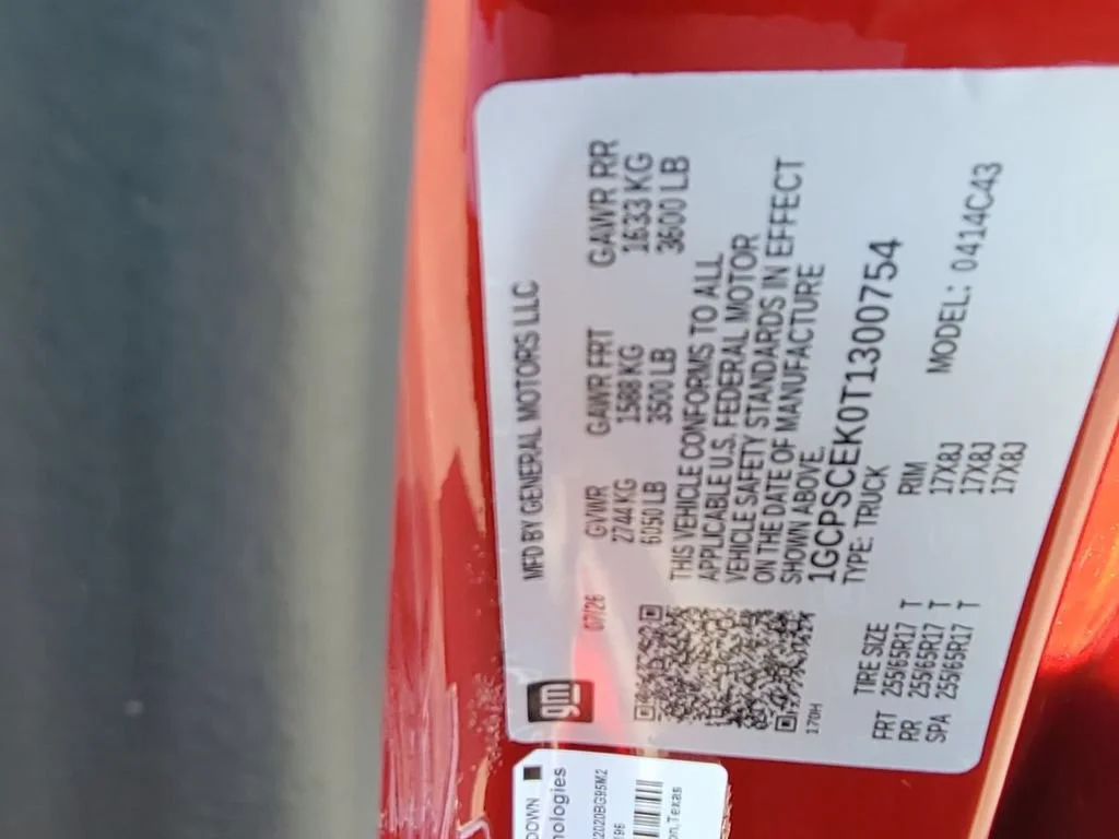 New 2026 Radiant Red Tintcoat Chevrolet LT image 34