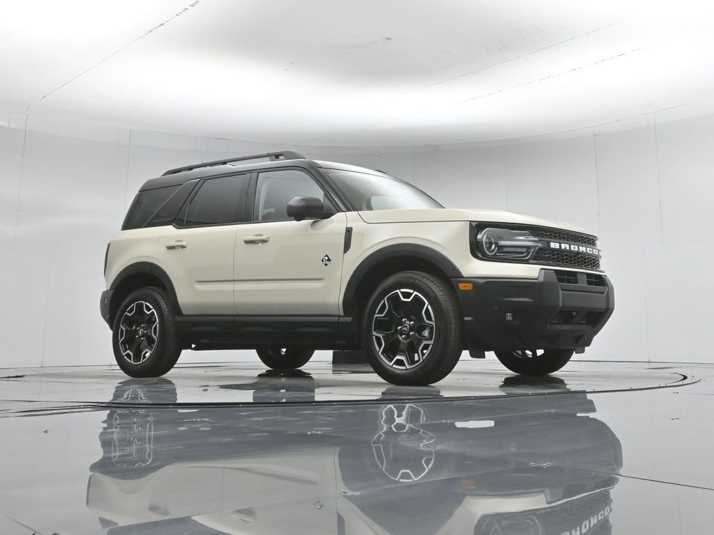 Certified Used 2025 Beige Ford Outer Banks image 4