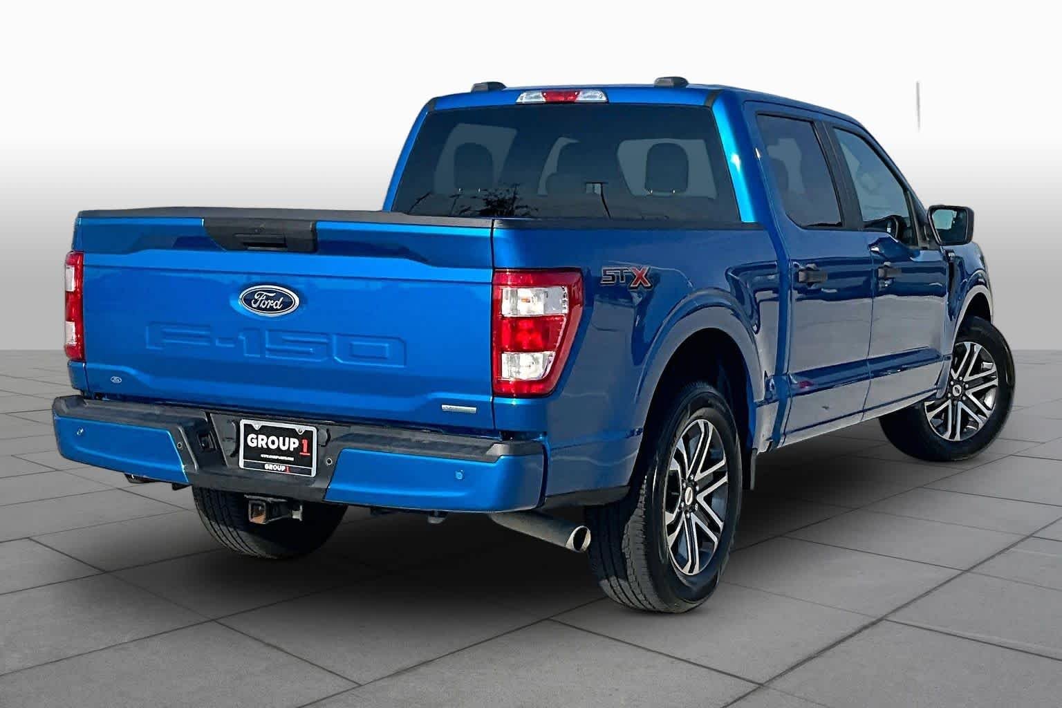 Used 2021 Velocity Blue Metallic Ford XL image 12