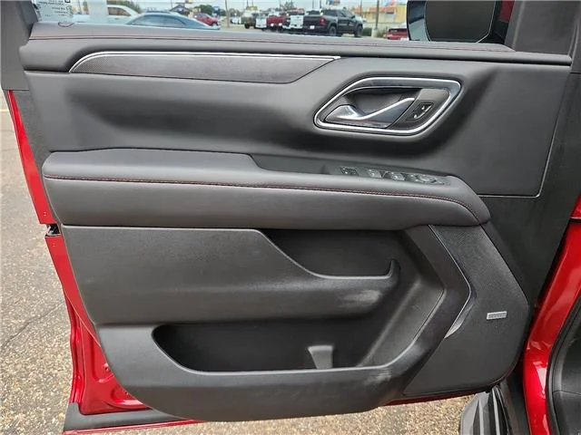 Used 2023 Red Chevrolet RST 4x4 image 14