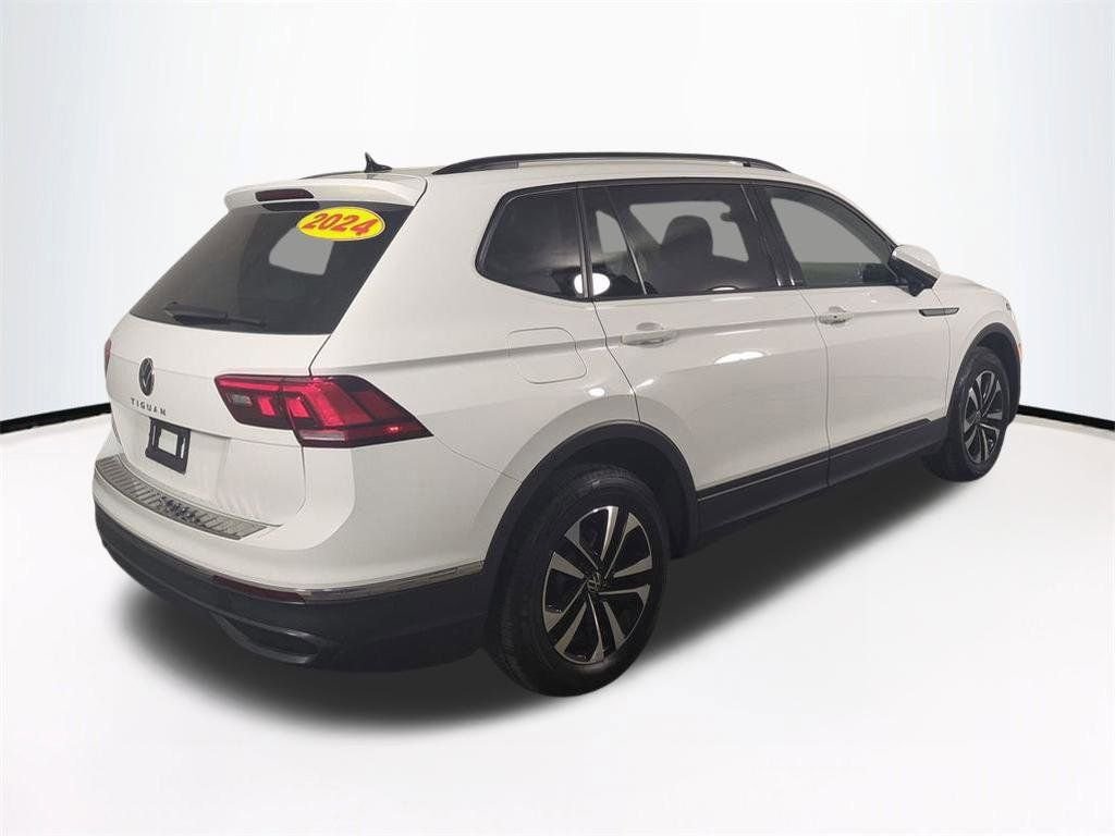 Used 2024 White Volkswagen 2.0T S image 5