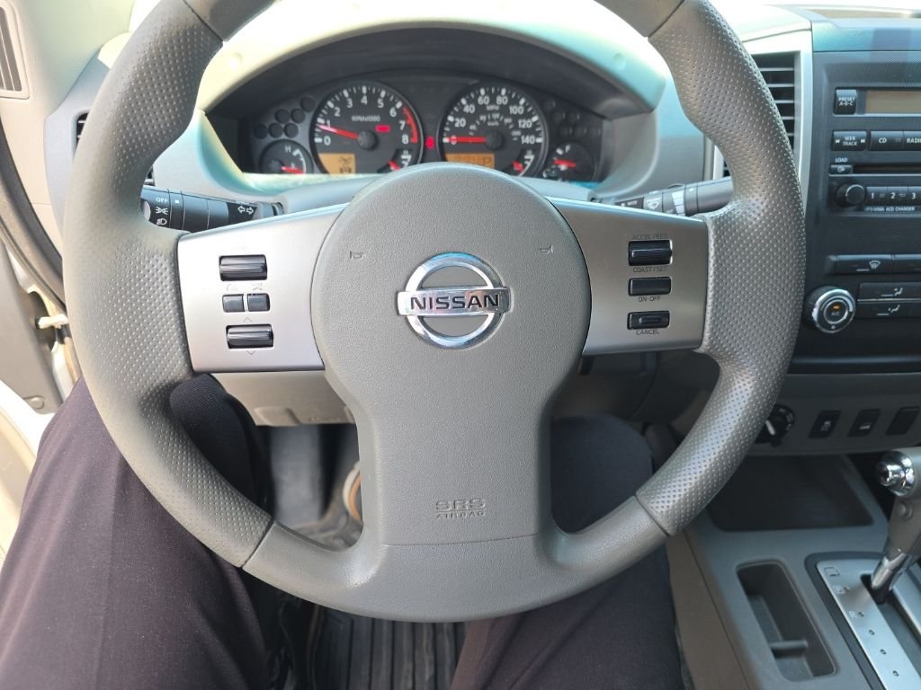 Used 2012 Silver Nissan SV image 5