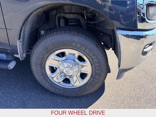 2026 RAM 3500 Tradesman - Photo 8
