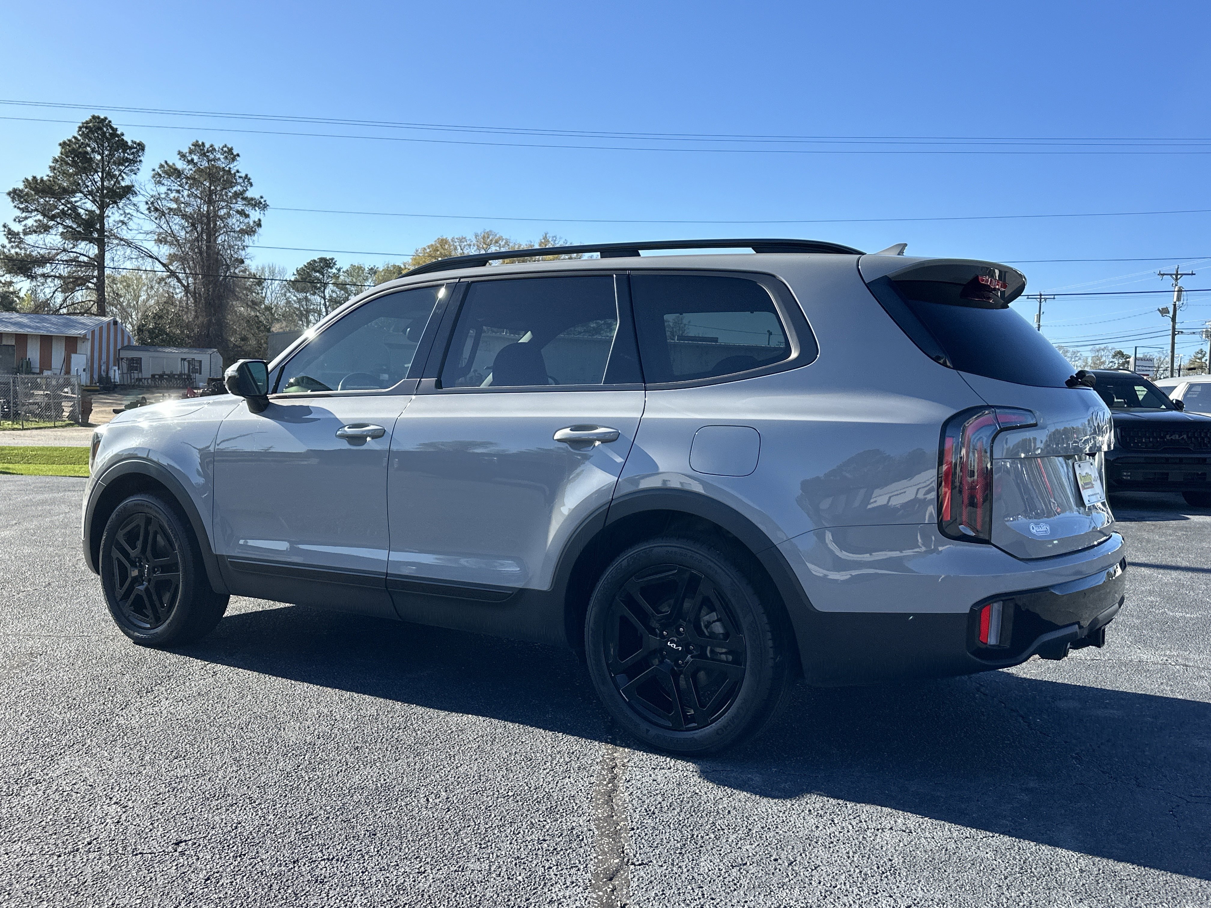 Used 2024 Wolf Gray Kia SX X-Line image 6