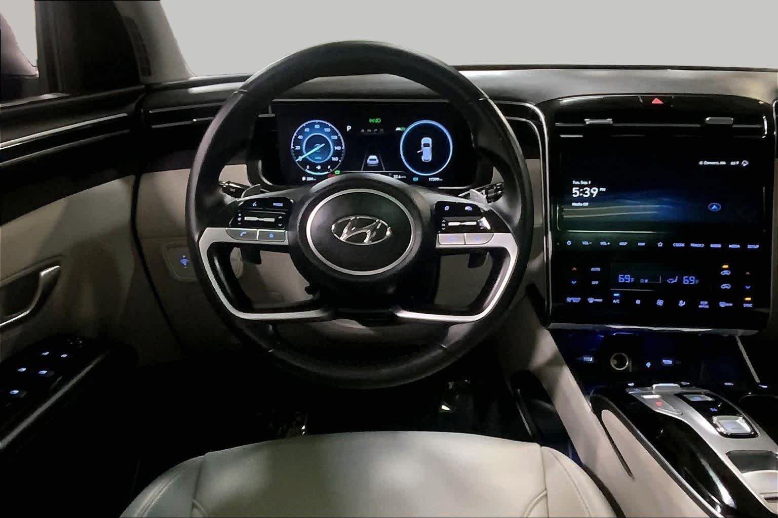 Used 2024 Deep Sea Hyundai SEL Convenience image 6