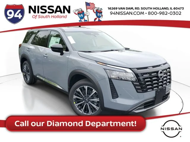 2026 Nissan Pathfinder Platinum 4WD's photo