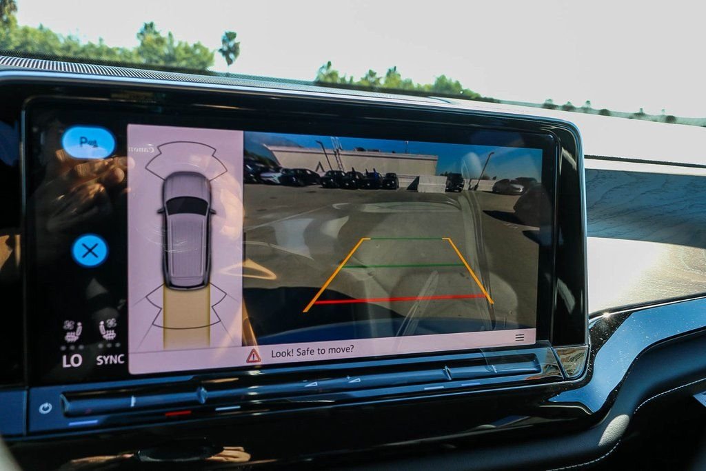 2026 Volkswagen Atlas SE w/Tech - Photo 27