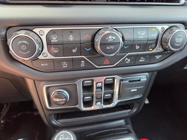 New 2026 Tuscadero Pearl-Coat Exterior Paint Jeep Sahara image 17