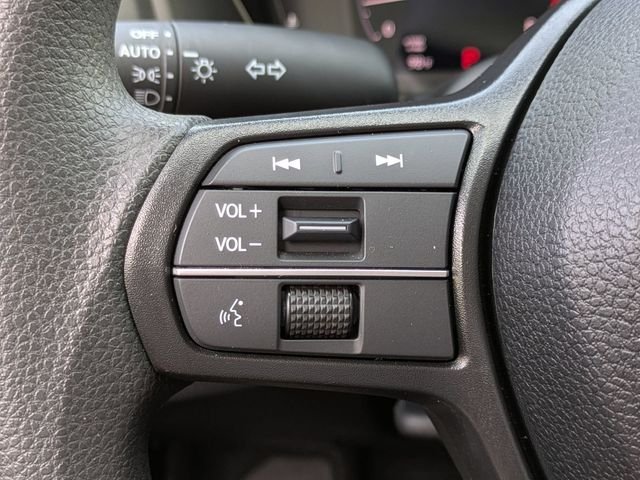 Used 2025 White Honda LX image 27