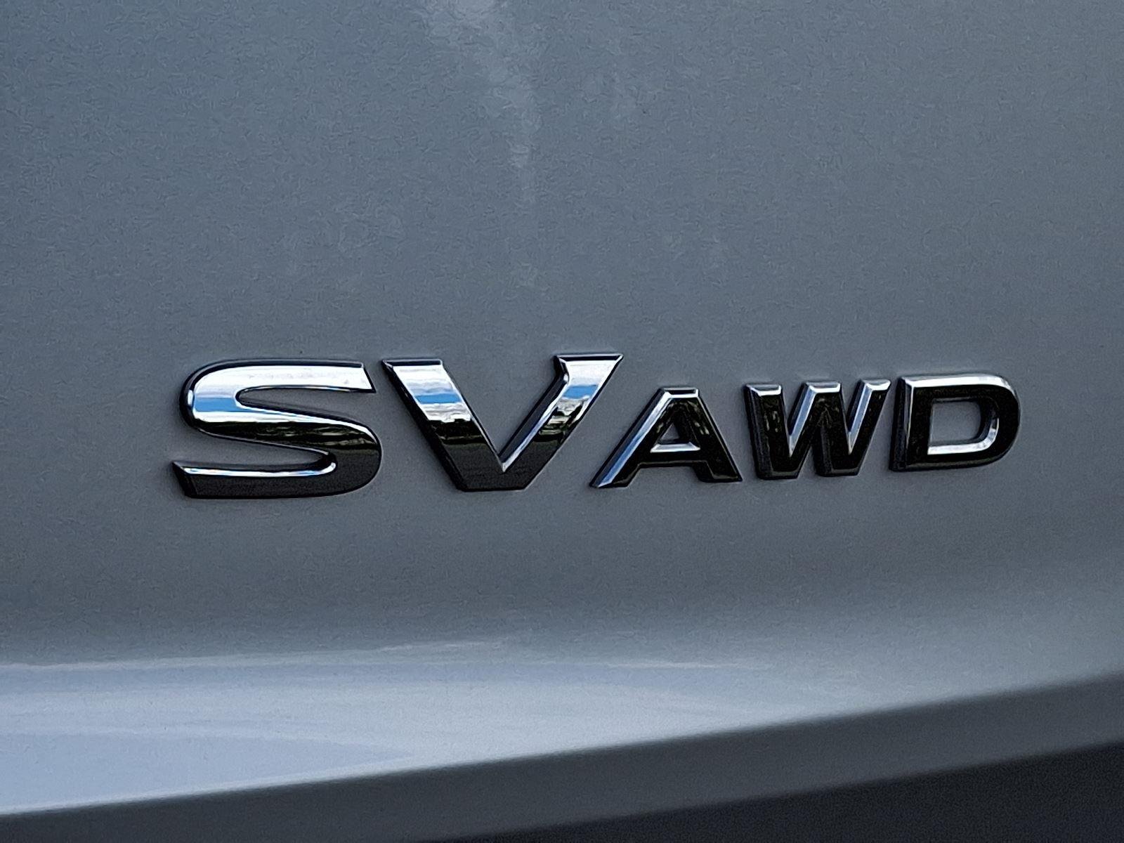 Used 2023 Brilliant Silver Metallic Nissan SV image 29
