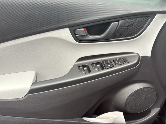 Used 2023 Gray Hyundai SEL image 30