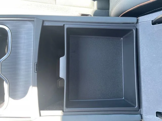 Used 2025 Ebony Twilight Metallic GMC AT4 image 30