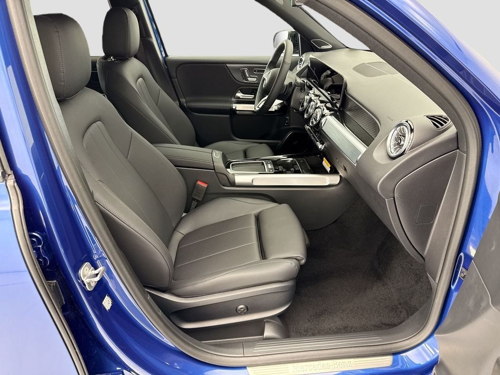 New 2026 Starling Blue Metallic Mercedes-Benz GLB 250 image 18